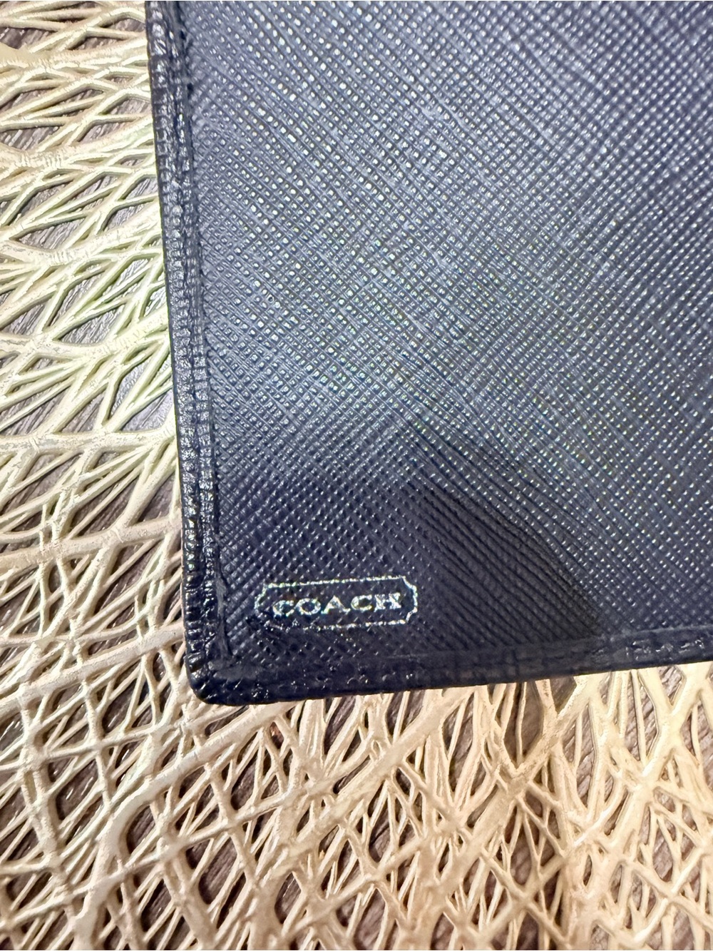 Vintage Coach Women's Black/Gray Signature Logo Snap Wallet Back Zip Pocket - Picture 6 of 10
